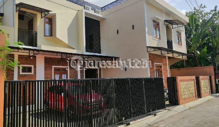 DIJUAL CEPAT KOST DAN RUMAH INDUK DEKAT KAMPUS UGM JOGJA DIJUAL CEPAT KOST DAN RUMAH INDUK DEKAT KAMPUS UGM JOGJA