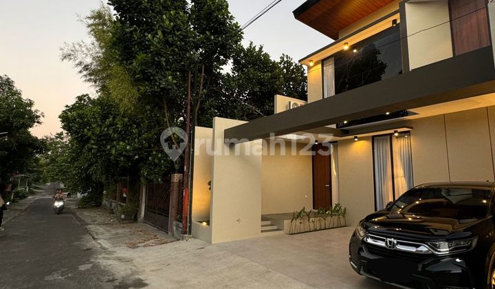 RUMAH MINIMALIST FULL FURNISHED BANJENG MAGUWO DEKAT LOTTEMART 2