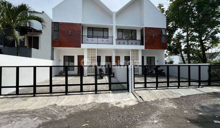 RUMAH SCANDINAVIAN MINIMALIS SIAP HUNI MAGUWOHARJO SLEMAN JOGJA  1
