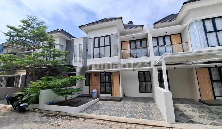 GL 1 MODERN MINIMALIST TROPICAL HOUSE IN PRESTIGIOUS JALIMBAR RESIDENCE 2