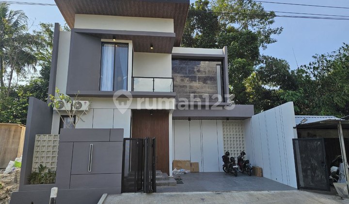 RUMAH MEWAH FULLY FURNISHED JAKAL - JL PALAGAN DEKAT KAMPUS UGM RUMAH MEWAH FULLY FURNISHED JAKAL - JL PALAGAN DEKAT KAMPUS UGM