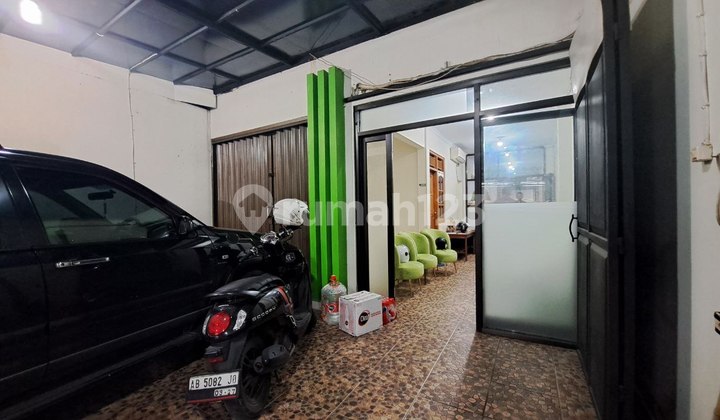 FOR SALE QUICKLY BUSINESS SPACE HOUSE PRAMBANAN PIYUNGAN ROAD JOGJA