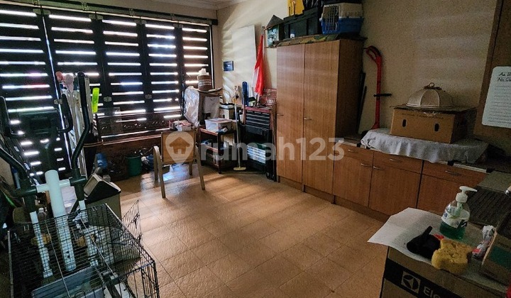 Rumah Siap Huni Dalam Komplek One Gate Sistem Di Pejate Jakarta  1