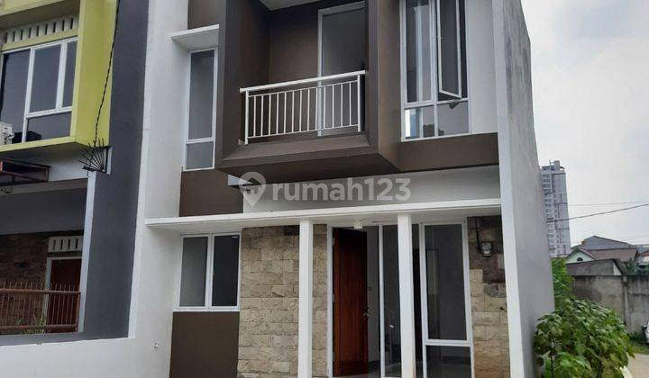 Rumah Murah Siap Huni 2 Lantai Dekat Jl. Margocity, Depok 2