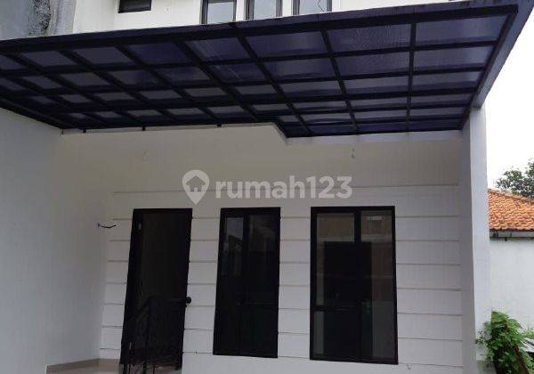 Rumah Murah 2 Lantai Dalam Cluster Dekat Tol Simatupang, Jakarta 2