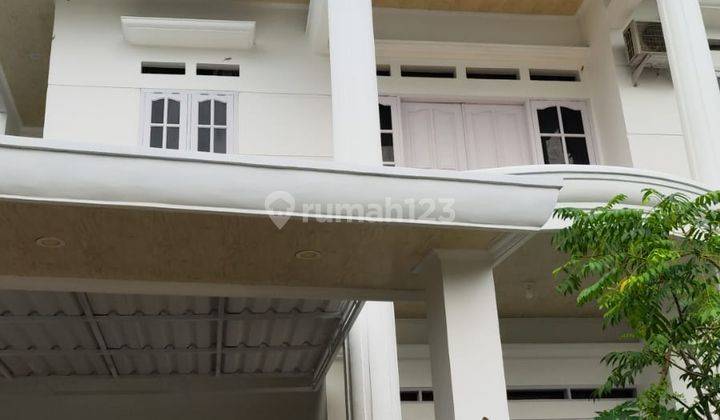 Rumah 2 Lantai Bagus Unfurnished SHM di Jl Raya Tapos, Bogor 2