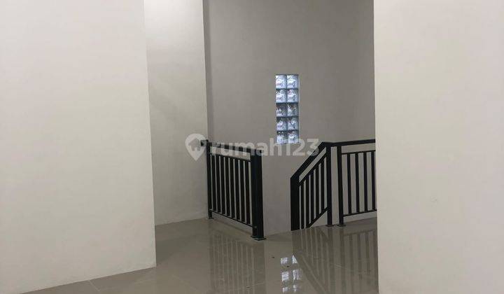 Rumah Sudah Renovasi Unfurnished SHM di Jl Pasar Minggu Raya, Jakarta Selatan 2