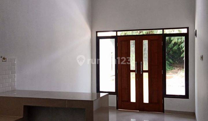 Rumah Bagus Unfurnished SHM di Jl Raya Kalimulya, Depok 2