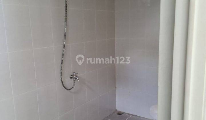 Rumah 2 Lantai Bagus SHM di Jl Raya Cinere, Depok 7