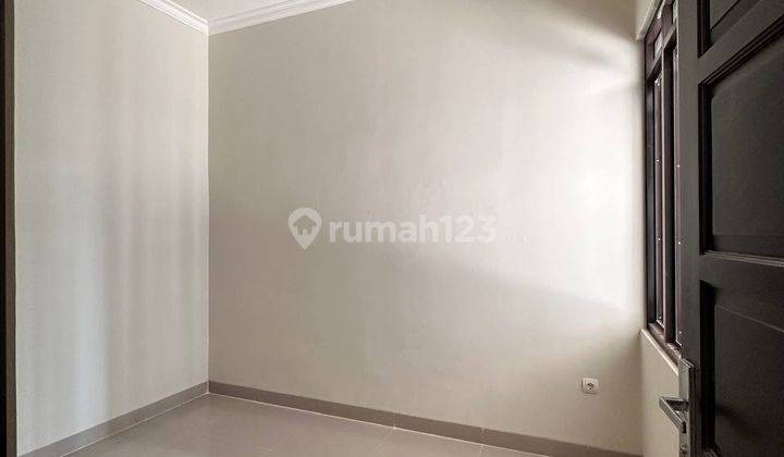 Rumah 2lantai Desain Scandanavian Bagus Dekat Pintu Tol Krukut 2