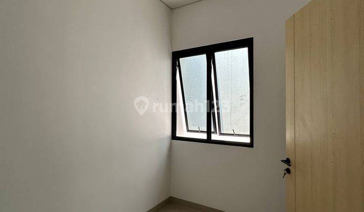 Rumah 2 Lantai Bagus Unfurnished SHM di Jl Raya Cinere, Jakarta Selatan 2