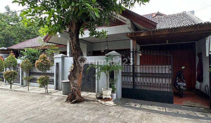 Rumah Bagus Semi Furnished SHM di Jln Timbul 4 C Jagakarsa, Jakarta Selatan 1