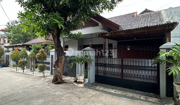 Rumah Bagus Semi Furnished SHM di Jln Timbul 4 C Jagakarsa, Jakarta Selatan 2