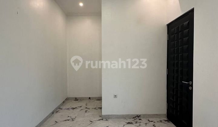 kamar tidur rumah mewah murah dijakarta selatan
