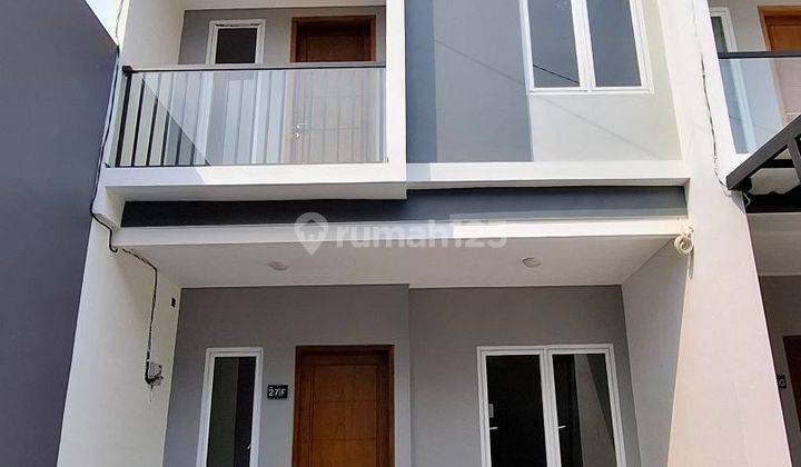 Rumah Cantik 2 Lantai Semi Furnished di Pasar Minggu Jakarta  1