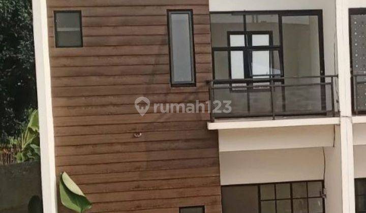 Rumah SHM Bagus hadap Selatan dekat dengan stasun cilebut 1