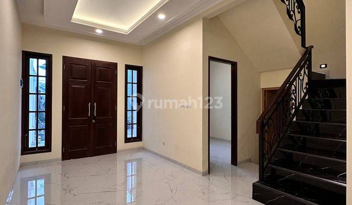 Rumah 2 Lantai Bagus hadap Selatan di di Jagakarsa JakSel  2