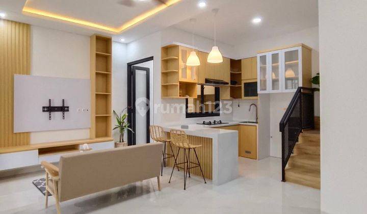 Rumah 2 Lantai Bagus SHM di Jl Raya Meruyung, Depok 2