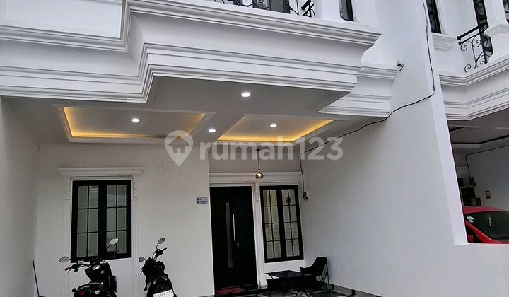 Rumah Bagus Dekat Stasiun Depok Baru 1