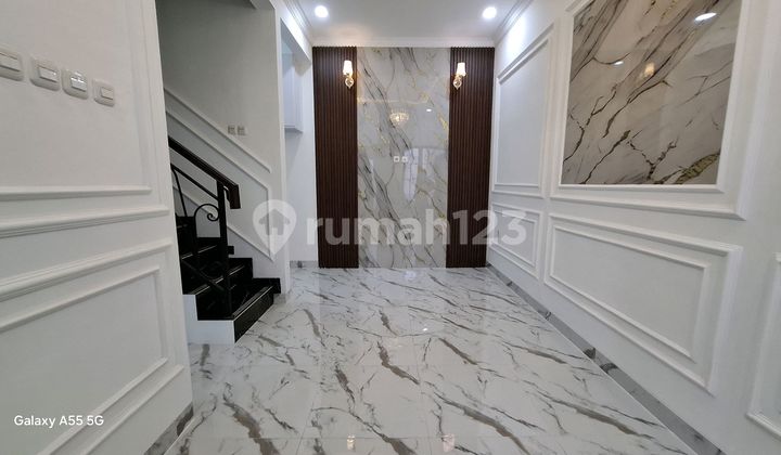 Rumah Bagus Dekat Stasiun Depok Baru 2