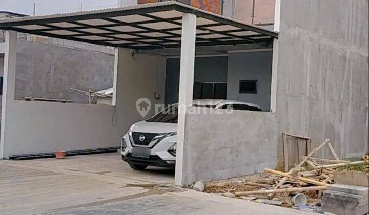 Rumah 2 Lantai SHM Siap huni di jakarta selatan 1