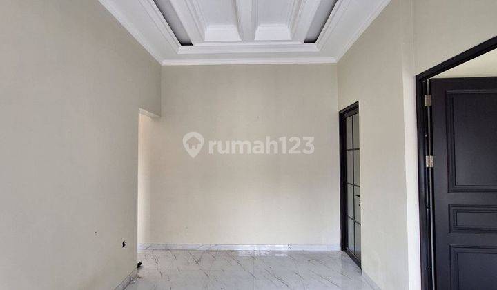 rumah bagus 2 lantai siap huni dekat stasiun depok 2