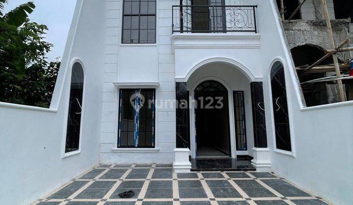 Rumah 2 Lantai Bagus di Jl Grand Depok City, Depok 1