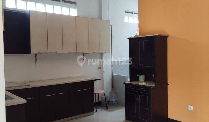 Rumah Bagus Semi Furnishe SHM di Jakarta Selatan 2