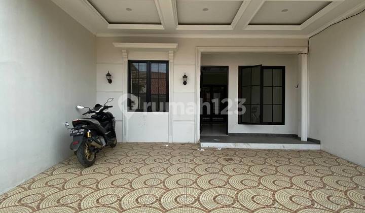 Rumah 2lantai american clasik dekat stasiun depok lama 2