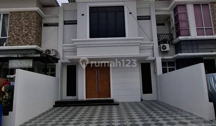 Rumah 2lantai Gaya Klasik Modern Dekat Pintu Tol Krukut  1