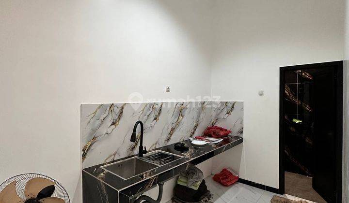 Rumah 2 Lantai Hanya 1.2 M Desain Mewah Dekat Pintu Tol Desari 2