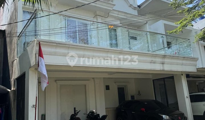 Rumah Secondary Dalam Perumahan Terawat Bagus Di Bintaro