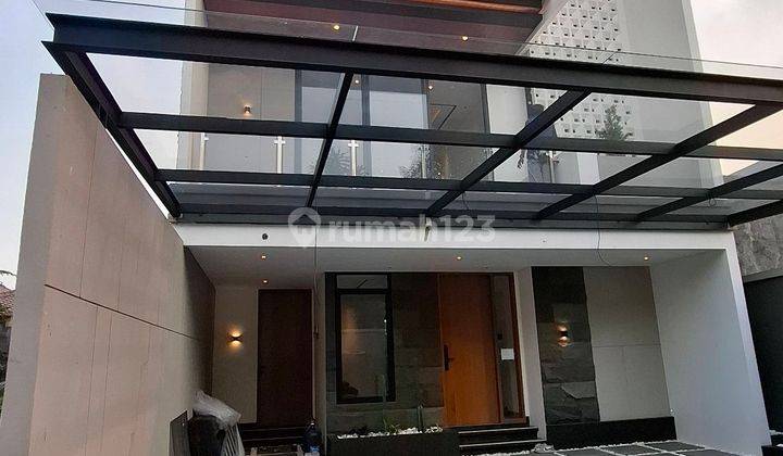 Rumah 3 Lantai Siap Huni Di Kemang Jakarta Selatan  1