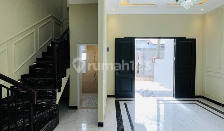Ready-to-Occupy House in the Heart of Depok City Near Depok Station 2