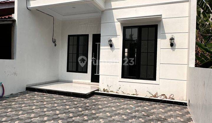 Rumah Bagus Unfurnished SHM di Jl Raya Kukusan, Depok 1