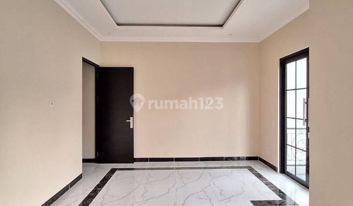 Rumah 2 Lantai Akses di Dalam Grand Depok City 2