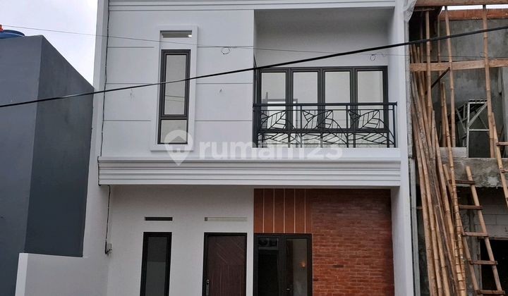 Ready-to-Occupy House 800 Million Near Bogor Main Road Ready-to-Occupy House 800 Million Near Bogor Main Road