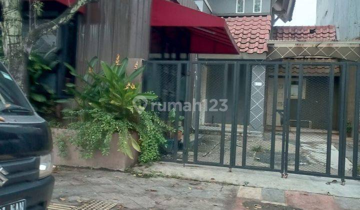 Rumah bisa untuk usaha pinggir jalan raya BSD  1