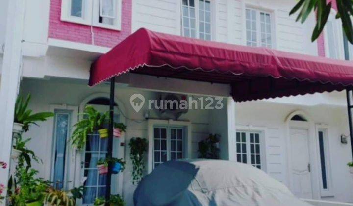 Dijual cepat rumah cantik model american clasic nyaman asri 1