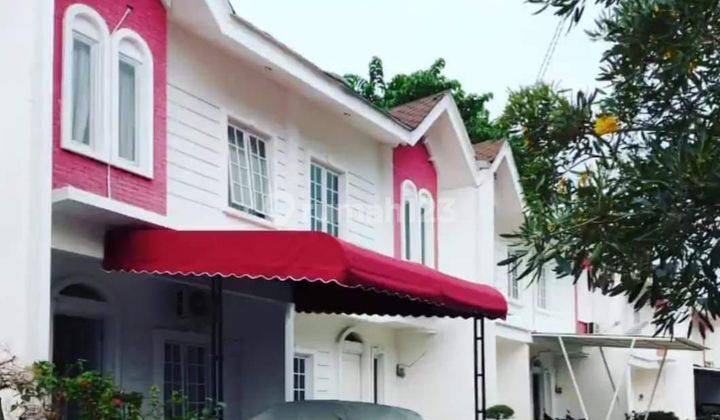 Dijual cepat rumah cantik model american clasic nyaman asri 2