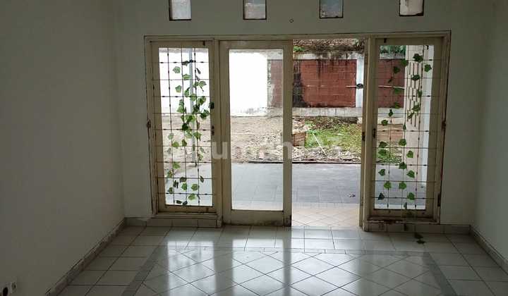 For Rent House on Griya Loka Main Road BSD suitable for Business 2