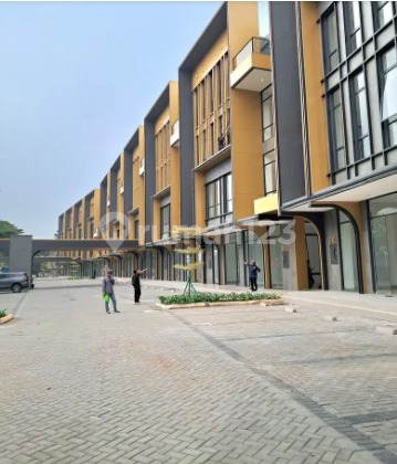 For Rent: 4-Storey Shop-House / Business Loft Iconix Building in BSD City For Rent: 4-Storey Shop-House / Business Loft Iconix Building in BSD City