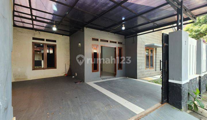 Dijual Rumah Lama Simprug Jakarta Selatan  1