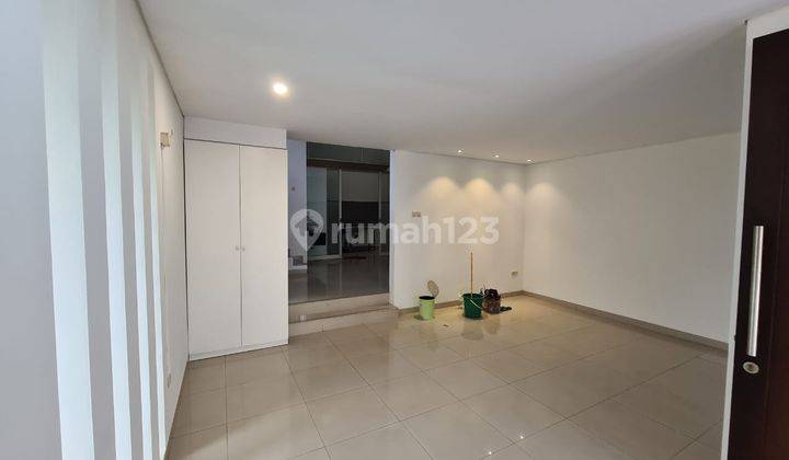 Sewa Rumah Hook Kapuk Grisenda Semi Furnish Baru Renov 4