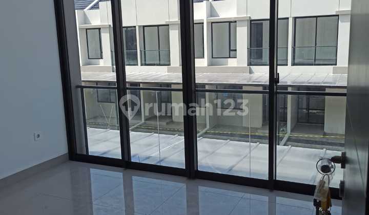 Sewa Rumah Milenial Pik 2 Murah dan Siap Huni Sewa Rumah Milenial Pik 2 Murah dan Siap Huni