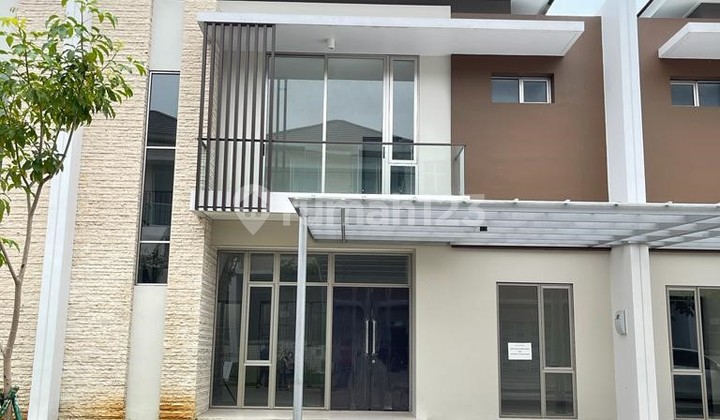 Jual Rumah PIK2 10x15 murah sekali bisa KPR hadap selatan siap huni 