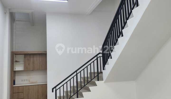 Ruko for Rent at Golf Island PIK, Excellent Location Ruko for Rent at Golf Island PIK, Excellent Location