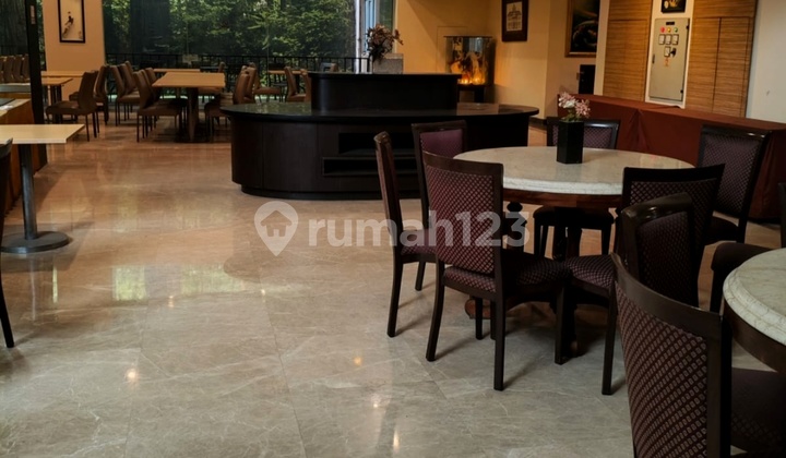 Below NJOP | 10-Storey, 3-Star Hotel in Roxy, Central Jakarta Below NJOP | 10-Storey, 3-Star Hotel in Roxy, Central Jakarta