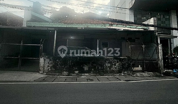 Rumah Tua Hitung Tanah Di Kebon Kacang, Jakpus