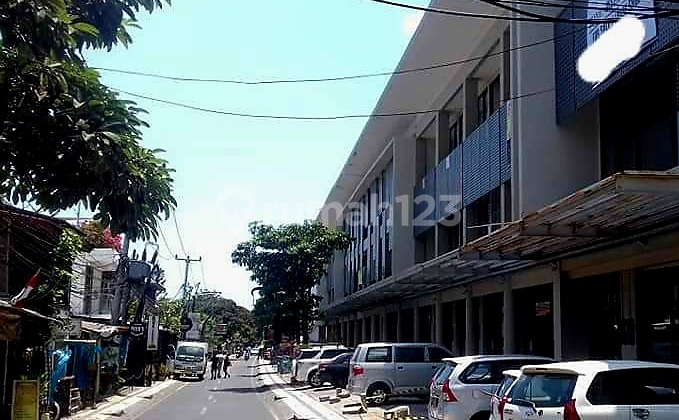Stpk Langka 4-Story Shop House Strategic Drupadi Corner Seminyak Bali 2